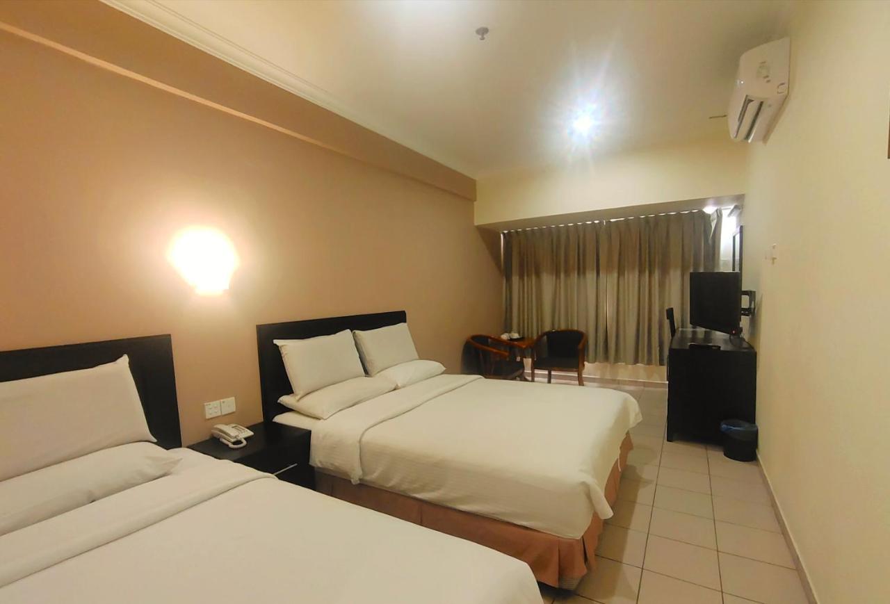 קוטה קינבלו Megah D'Aru Hotel מראה חיצוני תמונה