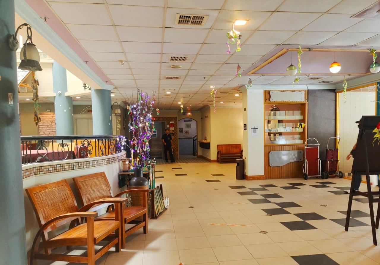 קוטה קינבלו Megah D'Aru Hotel מראה חיצוני תמונה