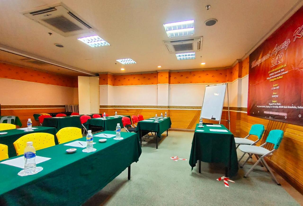 קוטה קינבלו Megah D'Aru Hotel מראה חיצוני תמונה